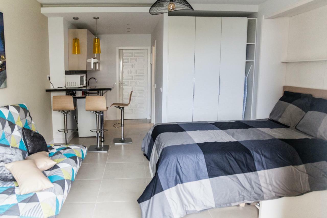 Estudio En Benalbeach Apartman Benalmádena Kültér fotó