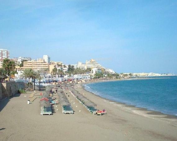 Estudio En Benalbeach Apartman Benalmádena Kültér fotó